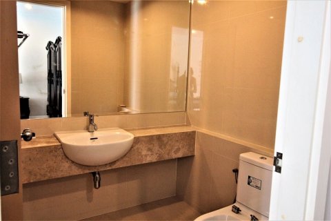 Condo in Hua Hin, Thailand, 2 bedrooms  № 135565 - photo 9