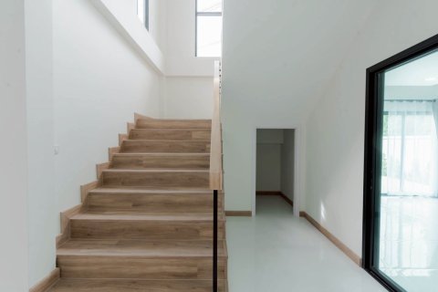 House in San Kamphaeng, Thailand 3 bedrooms № 135564 - photo 19