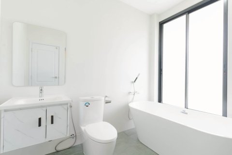 House in San Kamphaeng, Thailand 3 bedrooms № 135564 - photo 5