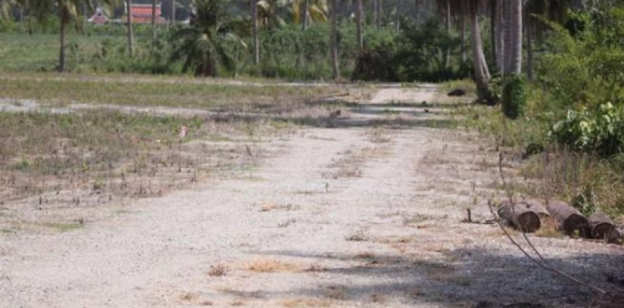 Terrain à Pattaya, Thaïlande 10496 m2 № 193724