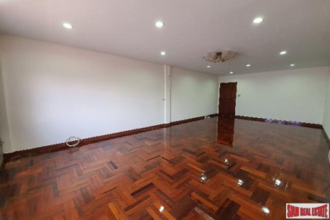Maison à Bangkok, Thaïlande 4 chambres № 193726 - photo 3