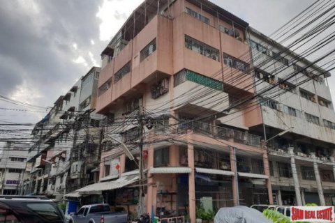 Business in Bangkok, Thailand 600 sq.m. № 193725