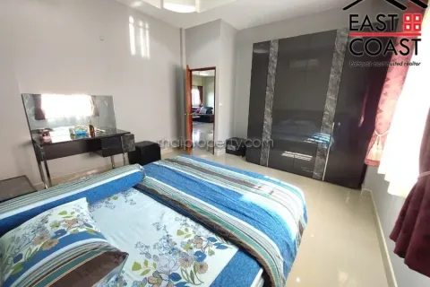 Casa de 2 dormitorios en Pattaya, Tailandia № 212377 - foto 11