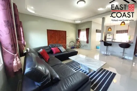 Casa de 2 dormitorios en Pattaya, Tailandia № 212377 - foto 2