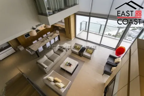 Condo in Pattaya, Thailand, 4 bedrooms  № 212375