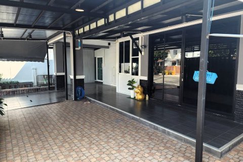 House in Bang Yai, Thailand 4 bedrooms № 164318 - photo 3