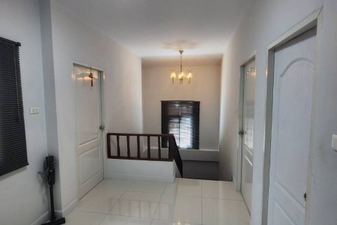 House in Bang Yai, Thailand 4 bedrooms № 164318 - photo 13