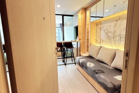 Studio in the Condo in Chatuchak, Bangkok, Thailand  № 164319 - photo 2