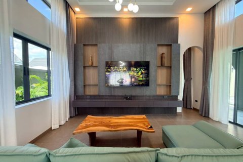 Villa in Pattaya, Thailand 3 bedrooms № 172645 - photo 4