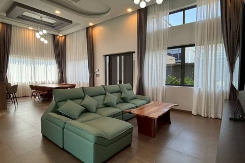 Villa in Pattaya, Thailand 3 bedrooms № 172645 - photo 2