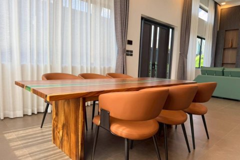 Villa in Pattaya, Thailand 3 bedrooms № 172645 - photo 7