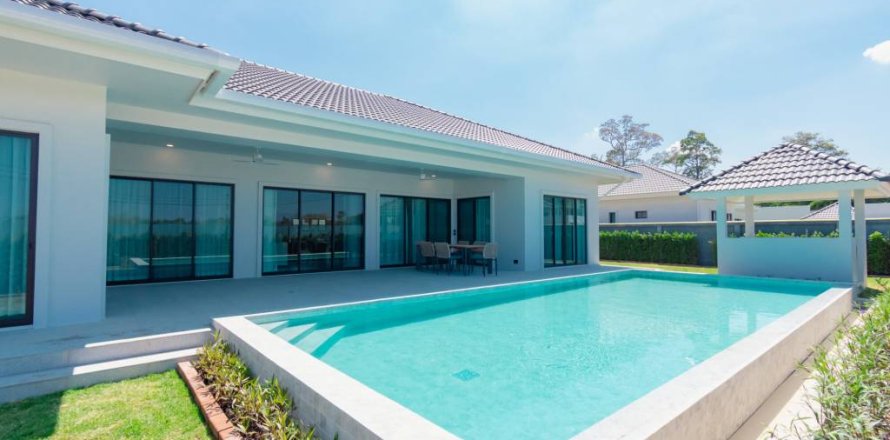 Villa in Hua Hin, Thailand 3 bedrooms № 172640