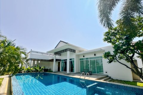 Villa in Hua Hin, Thailand 3 bedrooms № 172641