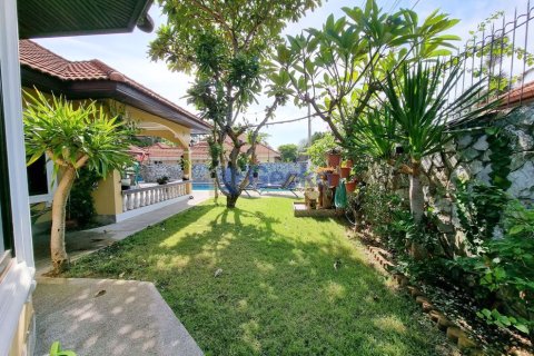 House in Pattaya, Thailand 3 bedrooms № 196825 - photo 28