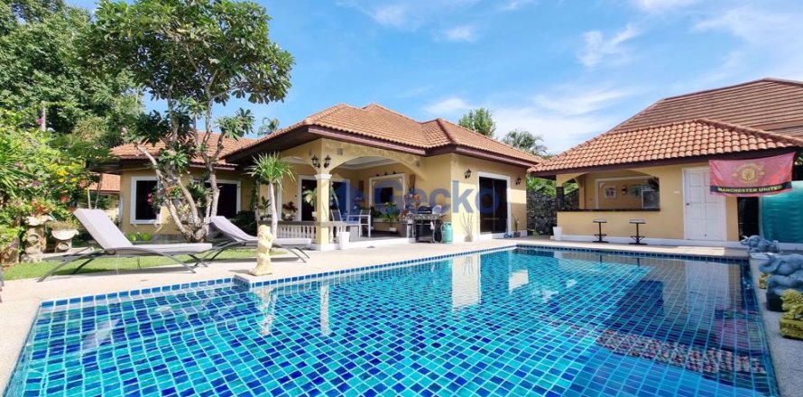 House in Pattaya, Thailand 3 bedrooms № 196825
