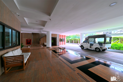 Condo in Bangkok, Thailand, 2 bedrooms  № 186070 - photo 8