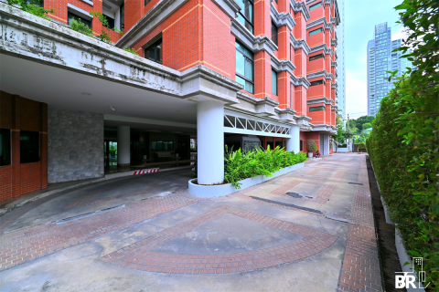 Condo in Bangkok, Thailand, 2 bedrooms  № 186070