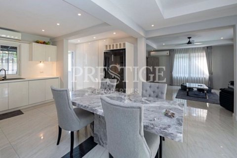 House in Pattaya, Thailand 3 bedrooms № 202387 - photo 4