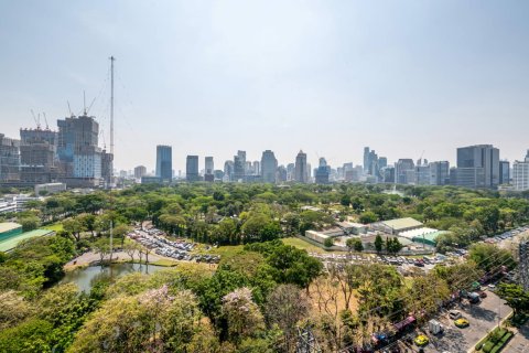 Condo in Bangkok, Thailand, 1 bedroom  № 180660 - photo 5