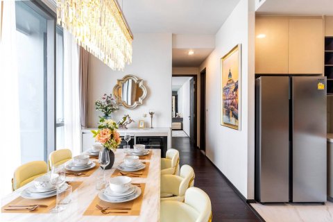 Condo in Bangkok, Thailand, 2 bedrooms  № 180666 - photo 2