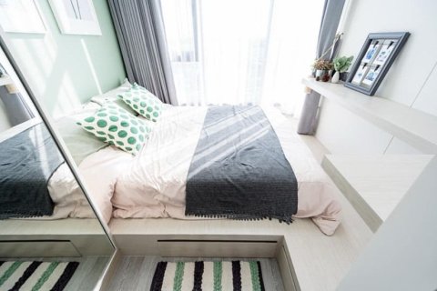 Studio in the Condo in Phra Khanong, Bangkok, Thailand  № 156886 - photo 2