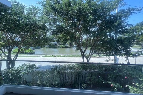 Дом в Самутпракане, Таиланд с 4 спальнями  № 157858 - фото 23