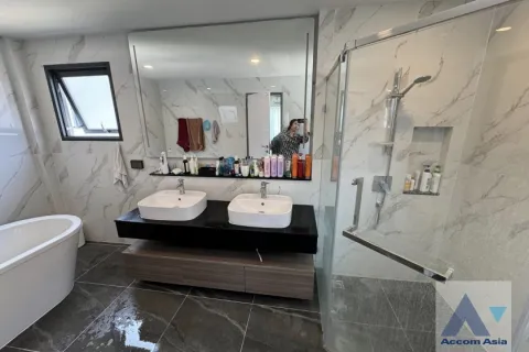 Haus in Bang Phli Yai, Thailand 4 Schlafzimmer № 216057 - Foto 21