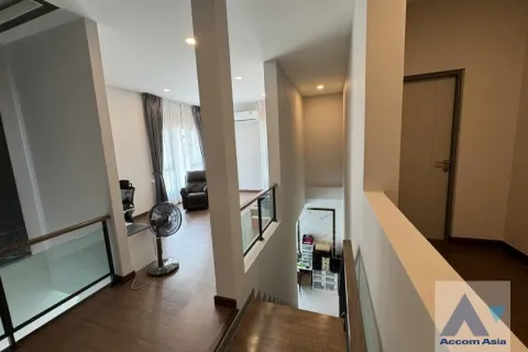 Haus in Bang Phli Yai, Thailand 4 Schlafzimmer № 216057 - Foto 12