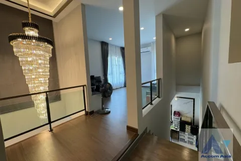 Haus in Bang Phli Yai, Thailand 4 Schlafzimmer № 216057 - Foto 13