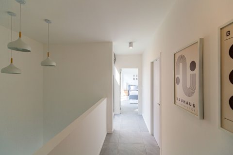 Вилла в Чиангмае, Таиланд с 4 спальнями  № 169677 - фото 21