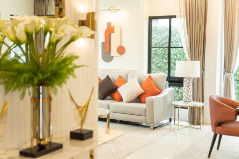 House in Bangkok, Thailand 4 bedrooms № 181248 - photo 11