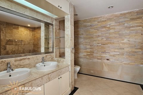 Condo in Wichit, Thailand, 2 bedrooms № 179347 - photo 7