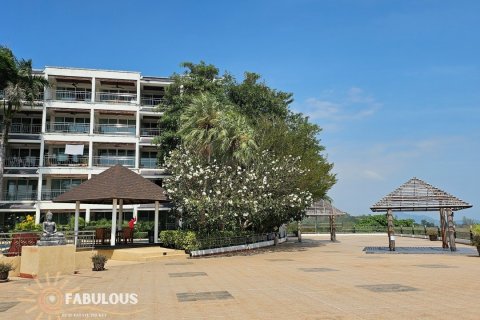 Condo in Wichit, Thailand, 2 bedrooms № 179347 - photo 11