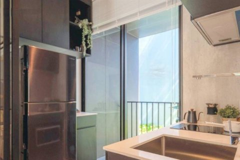 Condo in Bangkok, Thailand, 1 bedroom  № 160144 - photo 3