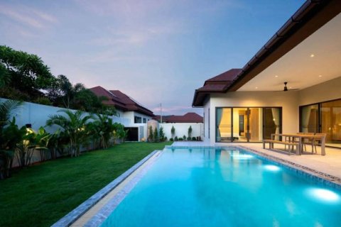 Villa in Hua Hin, Thailand 3 bedrooms № 160147 - photo 4