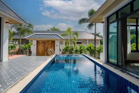 Villa à Surat Thani, Thaïlande 4 chambres № 172985 - photo 3