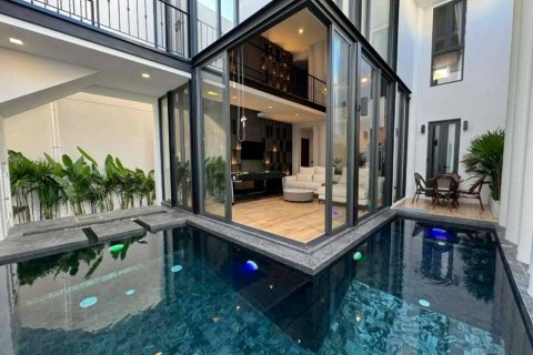 Вилла в Паттайе, Таиланд с 4 спальнями  № 172983