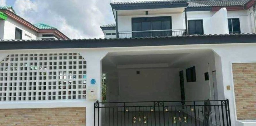 Maison à Sattahip, Thaïlande 4 chambres № 172984