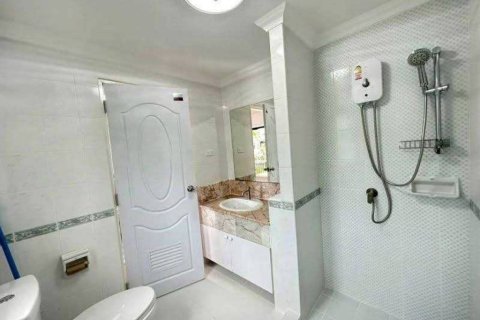 Maison à Sattahip, Thaïlande 4 chambres № 172984 - photo 9