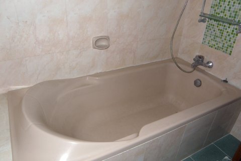 House in Pattaya, Thailand 3 bedrooms № 204558 - photo 14