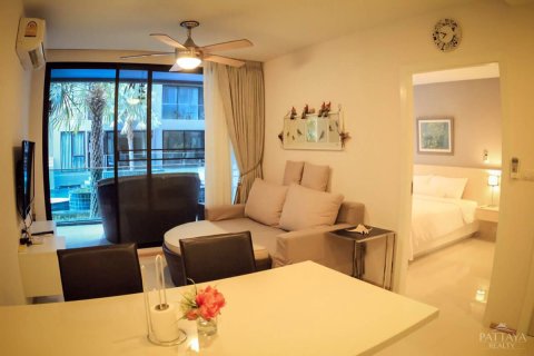 Condo on Jomtien Beach, Pattaya, Thailand, 1 bedroom № 204117 - photo 2