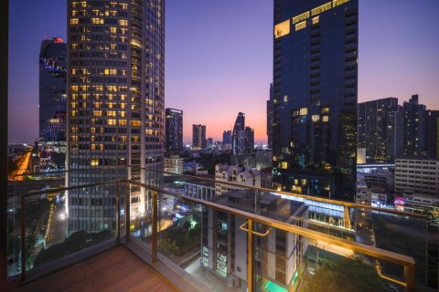 Condo in Bangkok, Thailand, 2 bedrooms  № 180404 - photo 15