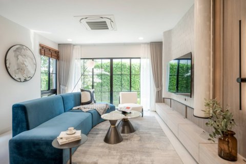 Condo à Bangkok, Thaïlande, 3 chambres  № 180402 - photo 2