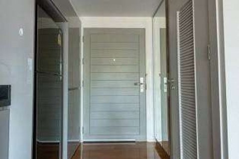 Studio in the Condo in Watthana, Bangkok, Thailand  № 160587 - photo 5