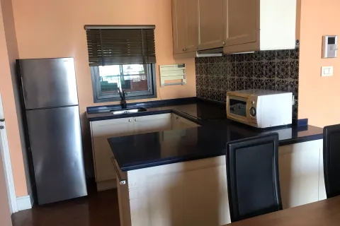 Condo à Khlong Toei, Bangkok, Thaïlande, 2 chambres  № 160590 - photo 2