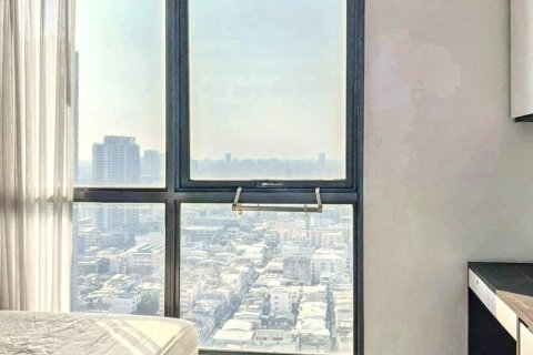 Кондоминиум с 3 спальнями в Бангкоке, Таиланд № 117385 - фото 4