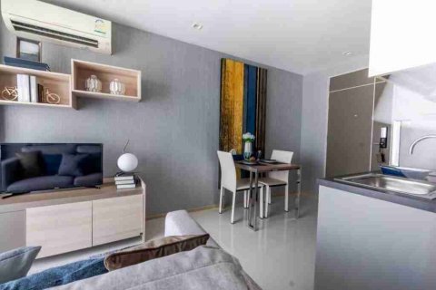 Condo in Bangkok, Thailand, 1 bedroom  № 183718 - photo 9