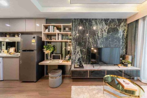 Condo in Bangkok, Thailand, 2 bedrooms  № 183714 - photo 11