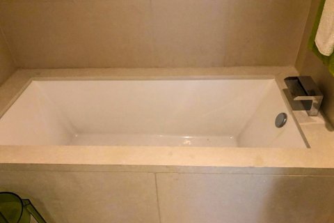 Кондоминиум с 2 спальнями в Кхлонг Сане, Бангкок, Таиланд № 140189 - фото 17