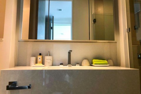 Кондоминиум с 2 спальнями в Кхлонг Сане, Бангкок, Таиланд № 140189 - фото 16